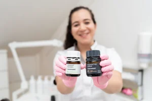 huidtherapeut met Mesopeel van mesoestetic